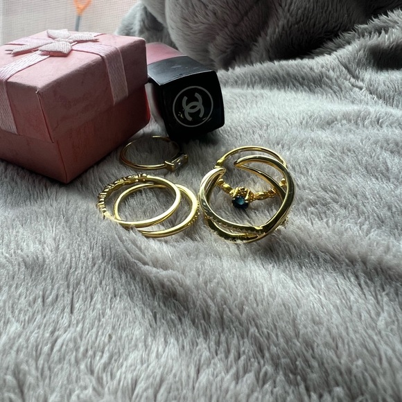 14KGF Gold Multi Connected Ring - Picture 3 of 5